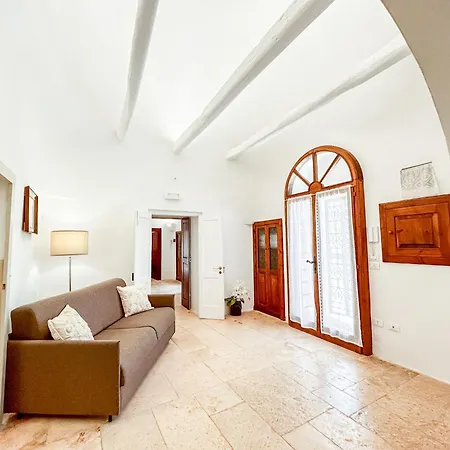 I Trulli E La Luna 阿尔贝罗贝洛