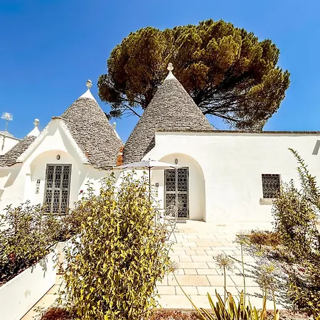 I Trulli E La Luna 山林小屋 阿尔贝罗贝洛