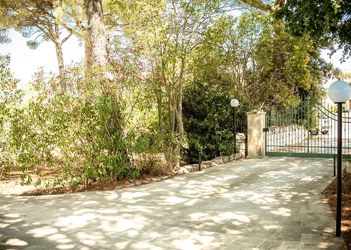 I Trulli E La Luna * Alberobello